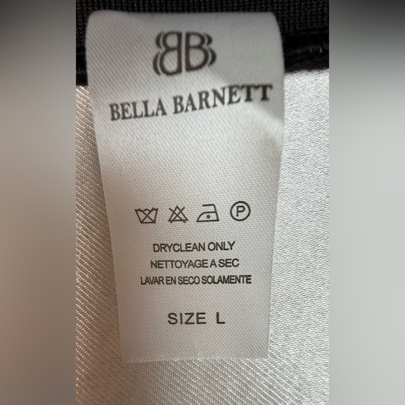 Chic Black Long Sleeve Dress with Crystal Accents - Picture 12 of 14